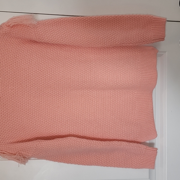 Girls sweater, worn a few times, good condition - Picture 4 of 4